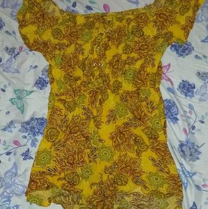 Short yellow jumpsuit